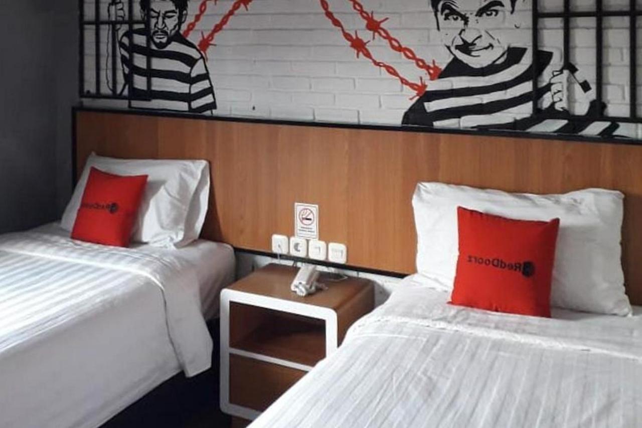 Reddoorz Plus @ Doorman Guest House Bandung Luaran gambar