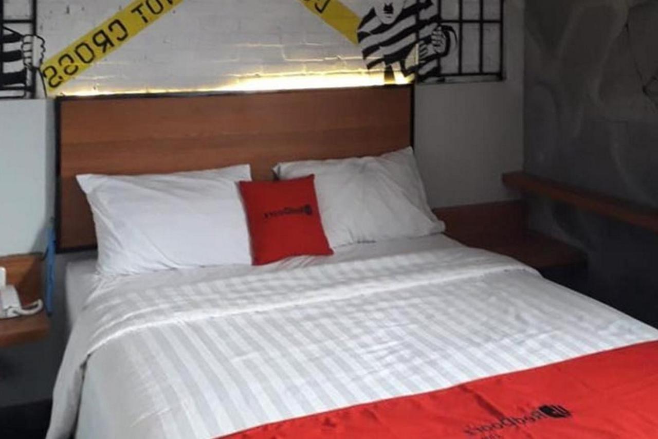 Reddoorz Plus @ Doorman Guest House Bandung Luaran gambar