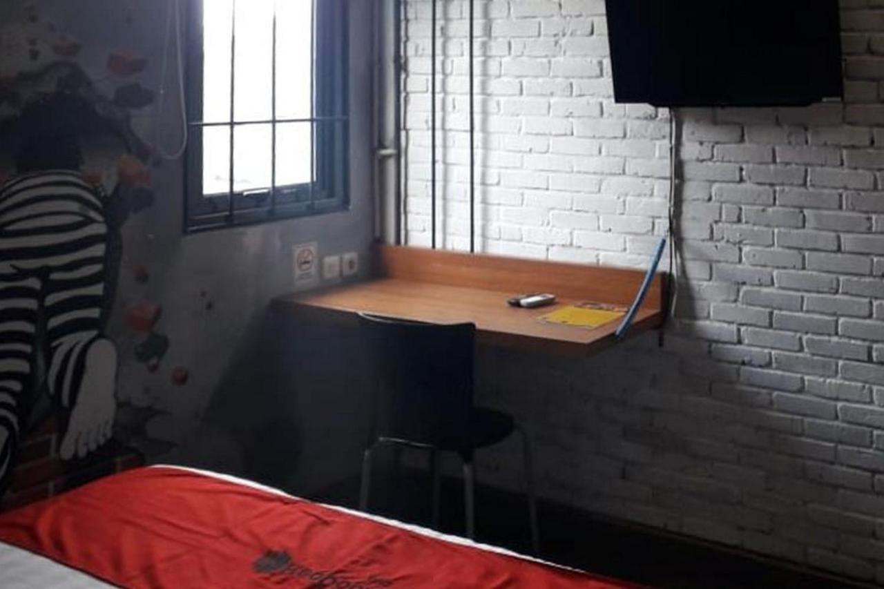 Reddoorz Plus @ Doorman Guest House Bandung Luaran gambar